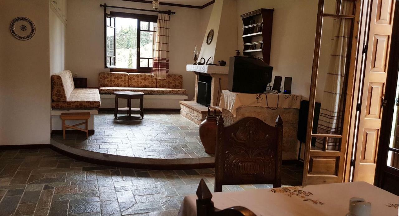 Ample Modern Country Home Nea Epidavros Luaran gambar